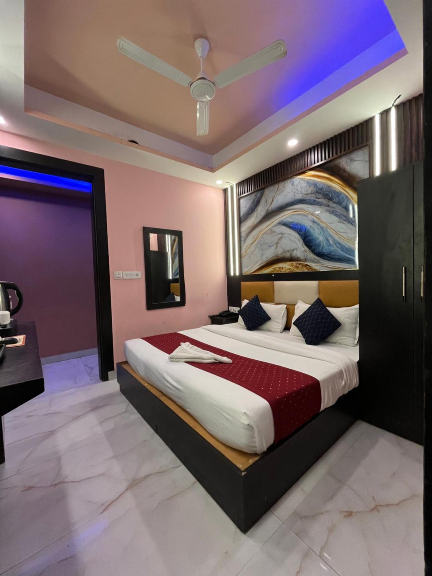Jupiter Plaza Delhi Airport 호텔 뉴델리 외부 사진