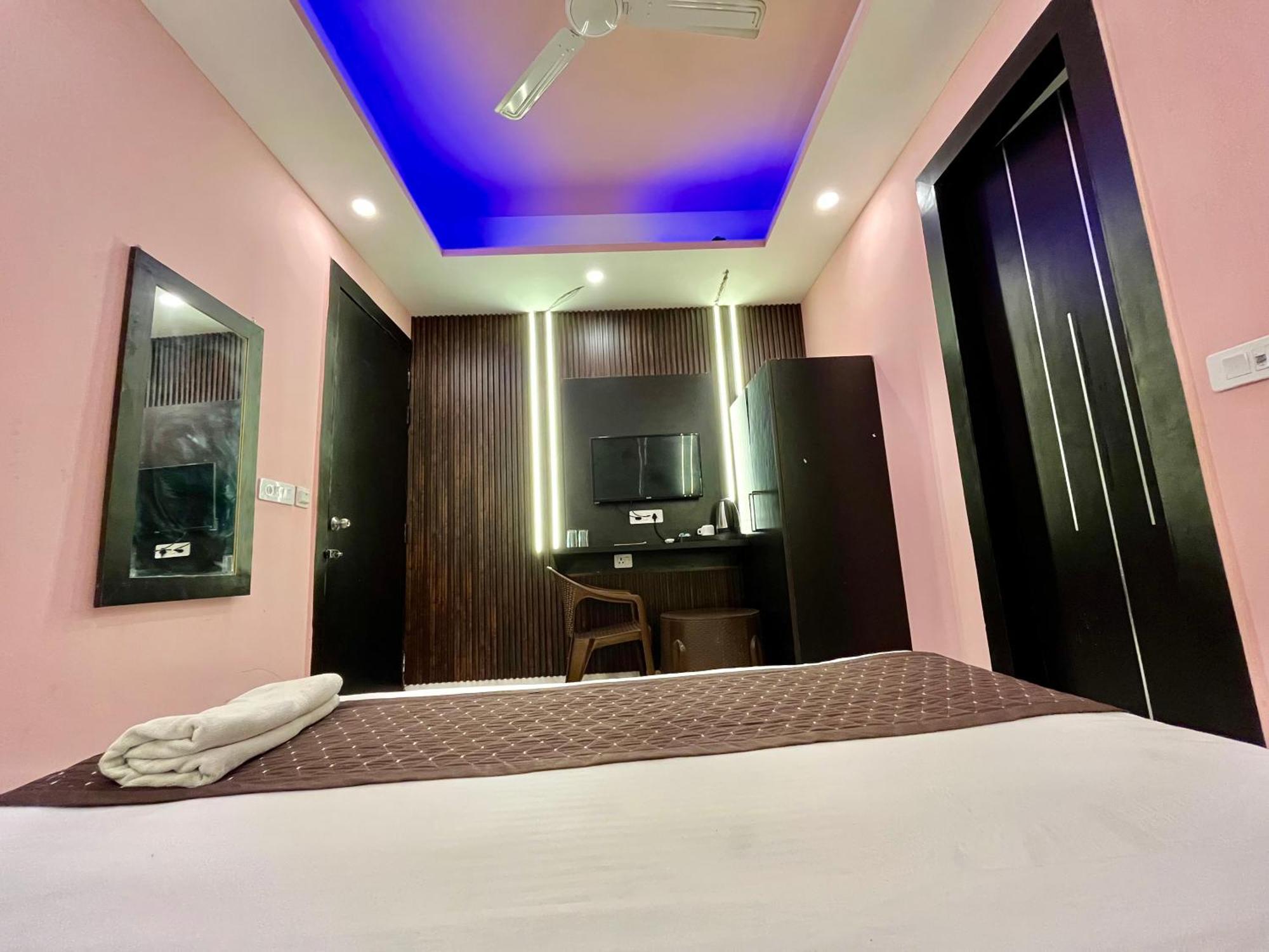 Jupiter Plaza Delhi Airport 호텔 뉴델리 외부 사진