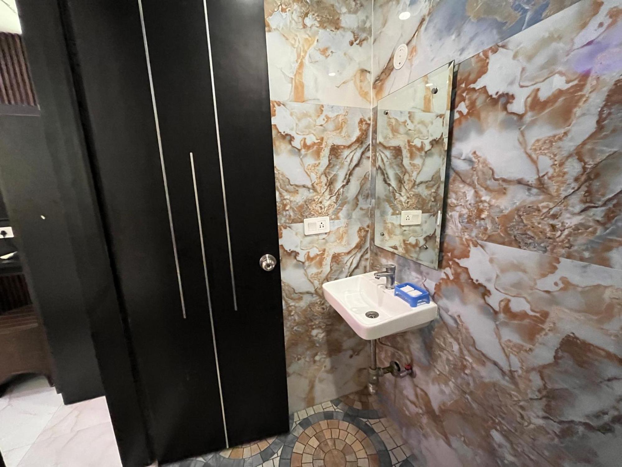 Jupiter Plaza Delhi Airport 호텔 뉴델리 외부 사진