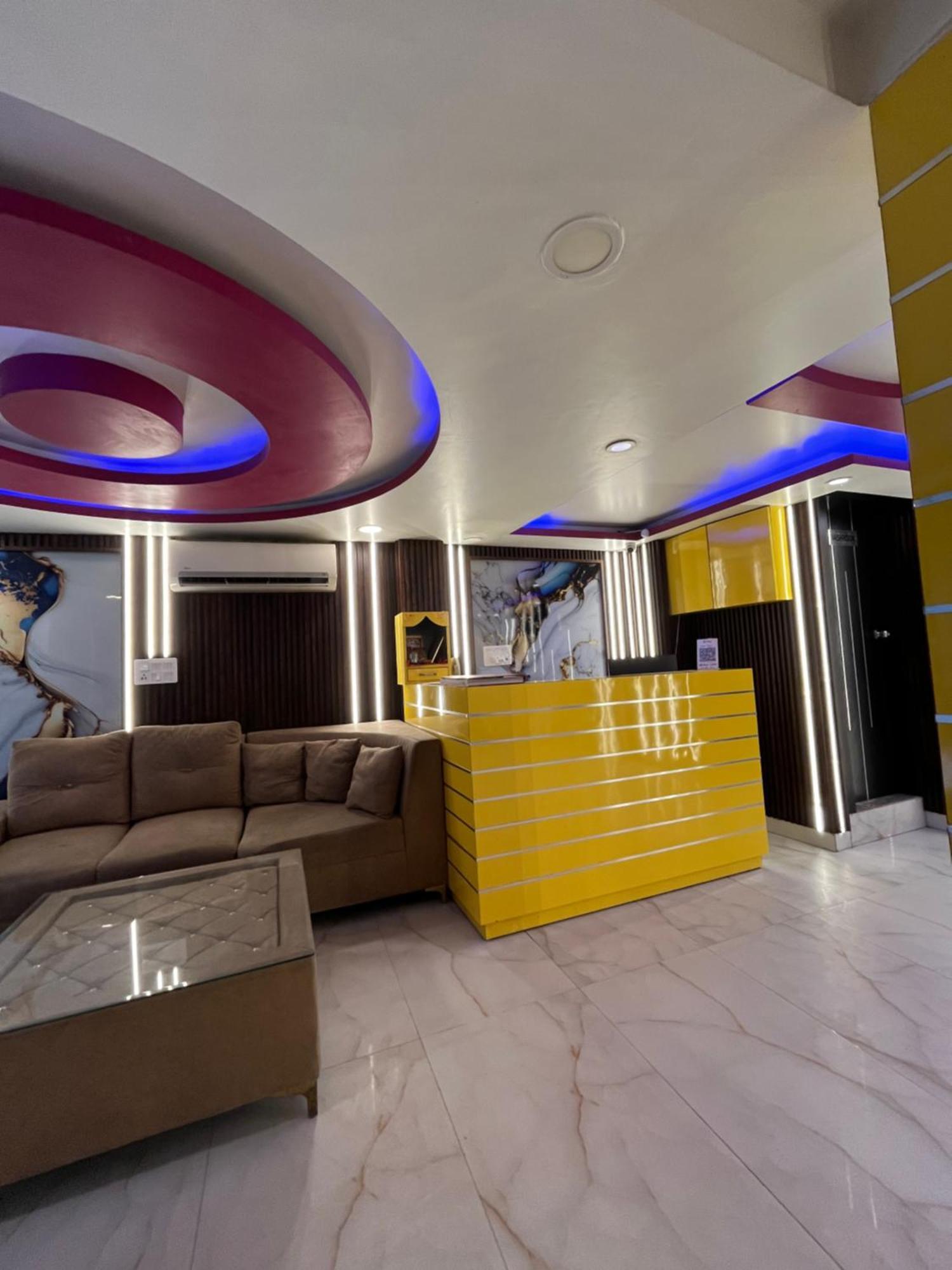 Jupiter Plaza Delhi Airport 호텔 뉴델리 외부 사진